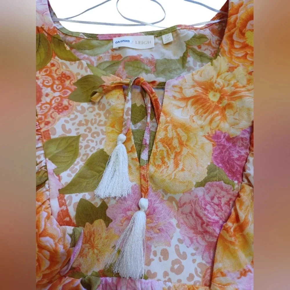 Sunny Leigh NWT Short Flutter Sleeve Floral Blouse Size 2X - Picture 6 of 9